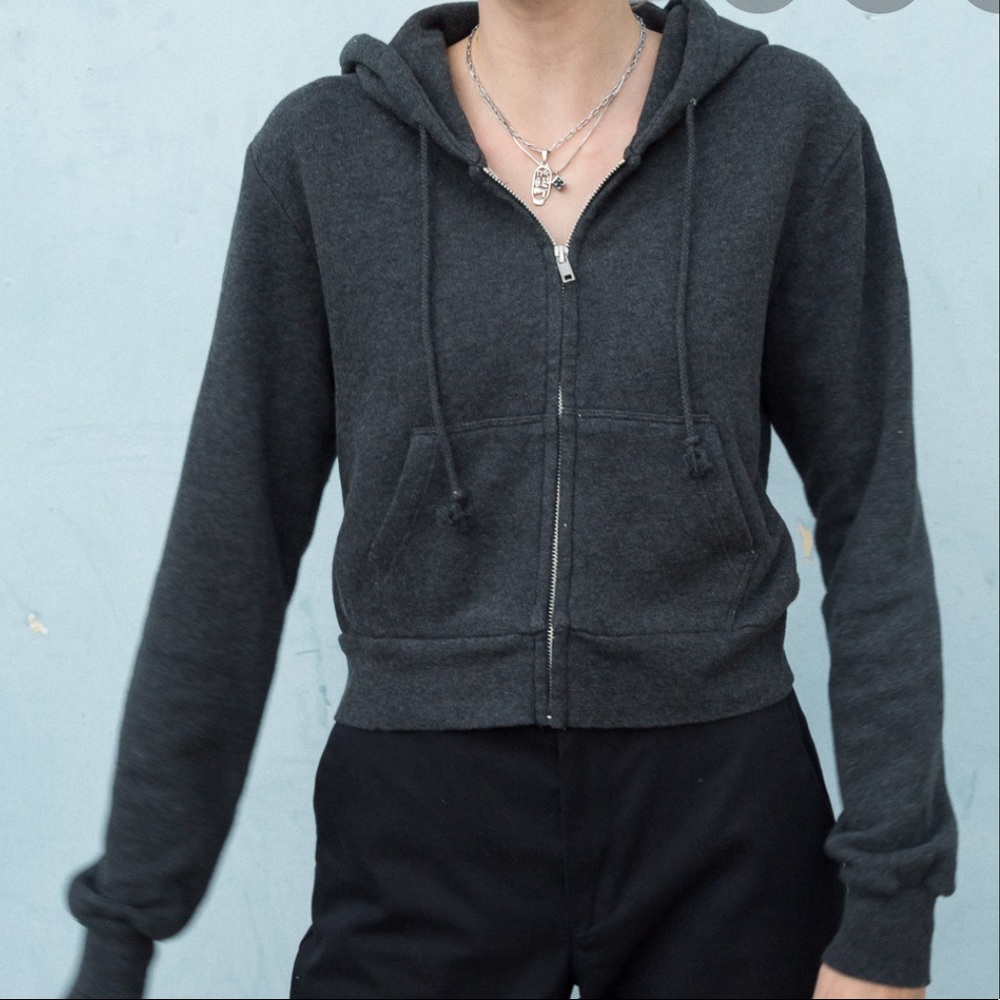 Brandy Melville cropped grey jacket